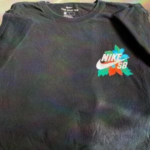 Nike SB shirt